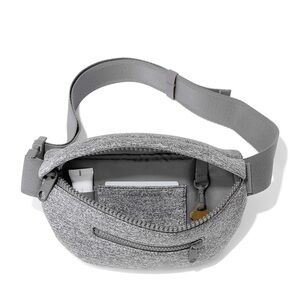 NWT Dagne Dover Ace Heather Grey Fanny Pack